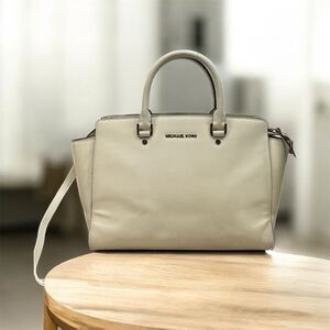 2828 Michael Kors White Leather Briefcase Handbag 243452828